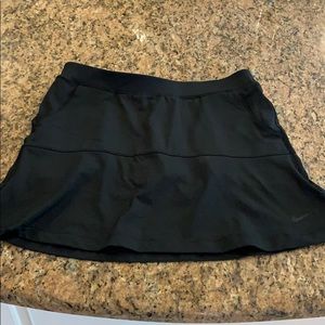 Nike golf tennis skirt girls medium, black